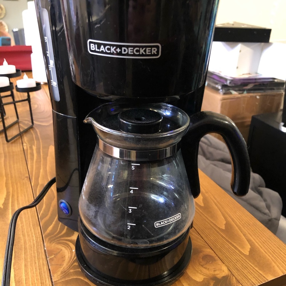 Almost brand new coffee pot
